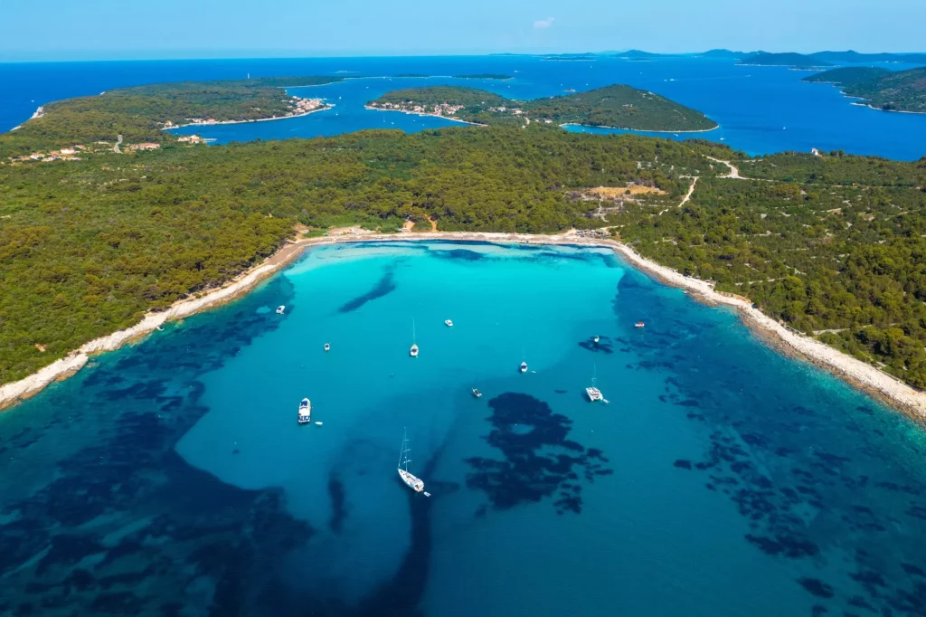 Luftaufnahme des Strandes Sakarun auf Dugi otok, Kroatien